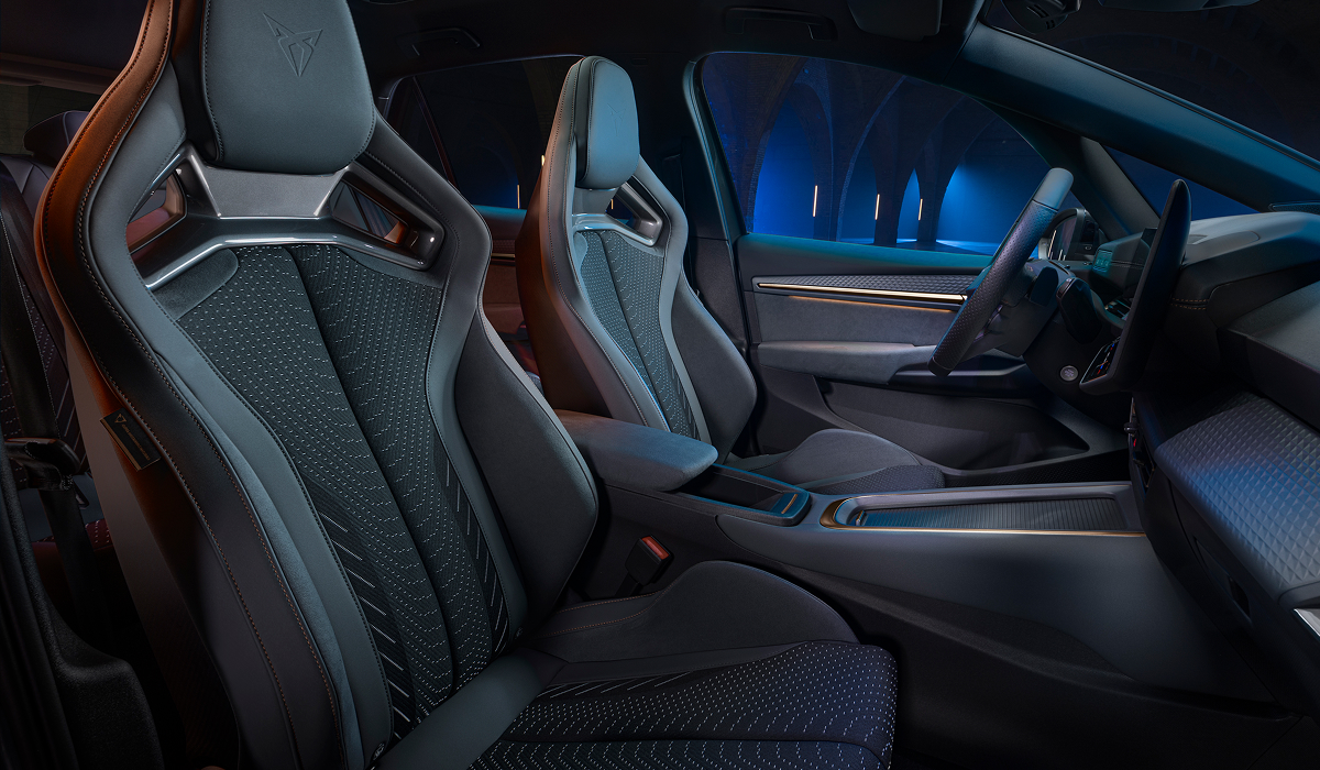 260323_CUPRA_Born-2026-closer-Sitze-front